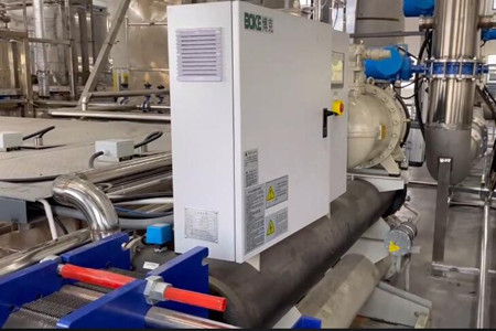 大型水表生產企業流量檢測裝置用水冷螺桿式冷水機組